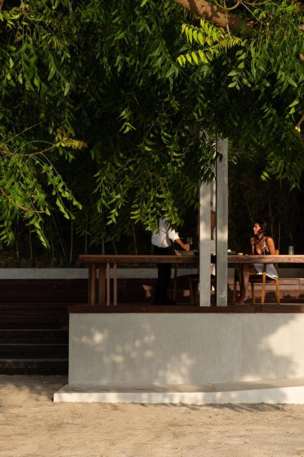 Innit Lombok Ekas Exterior photo