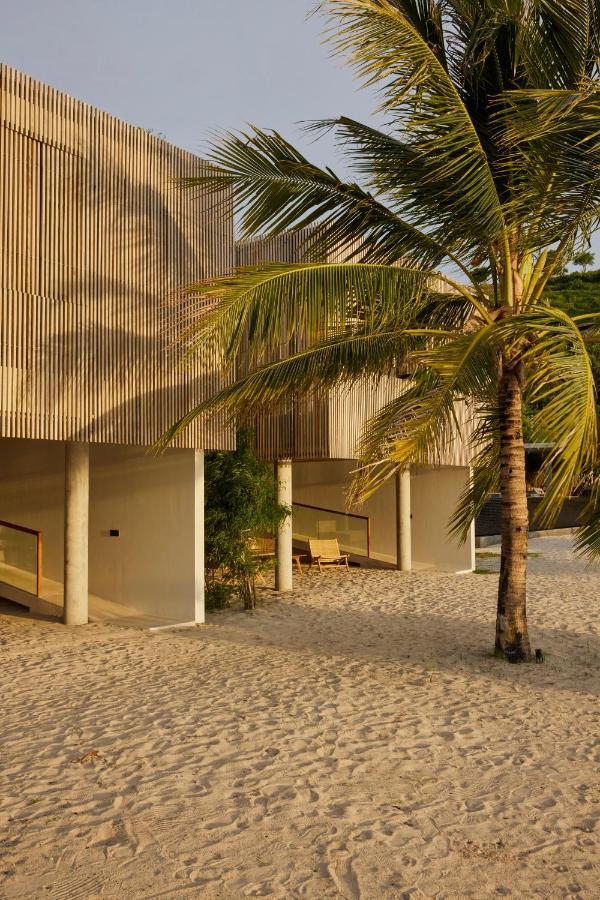 Innit Lombok Ekas Exterior photo